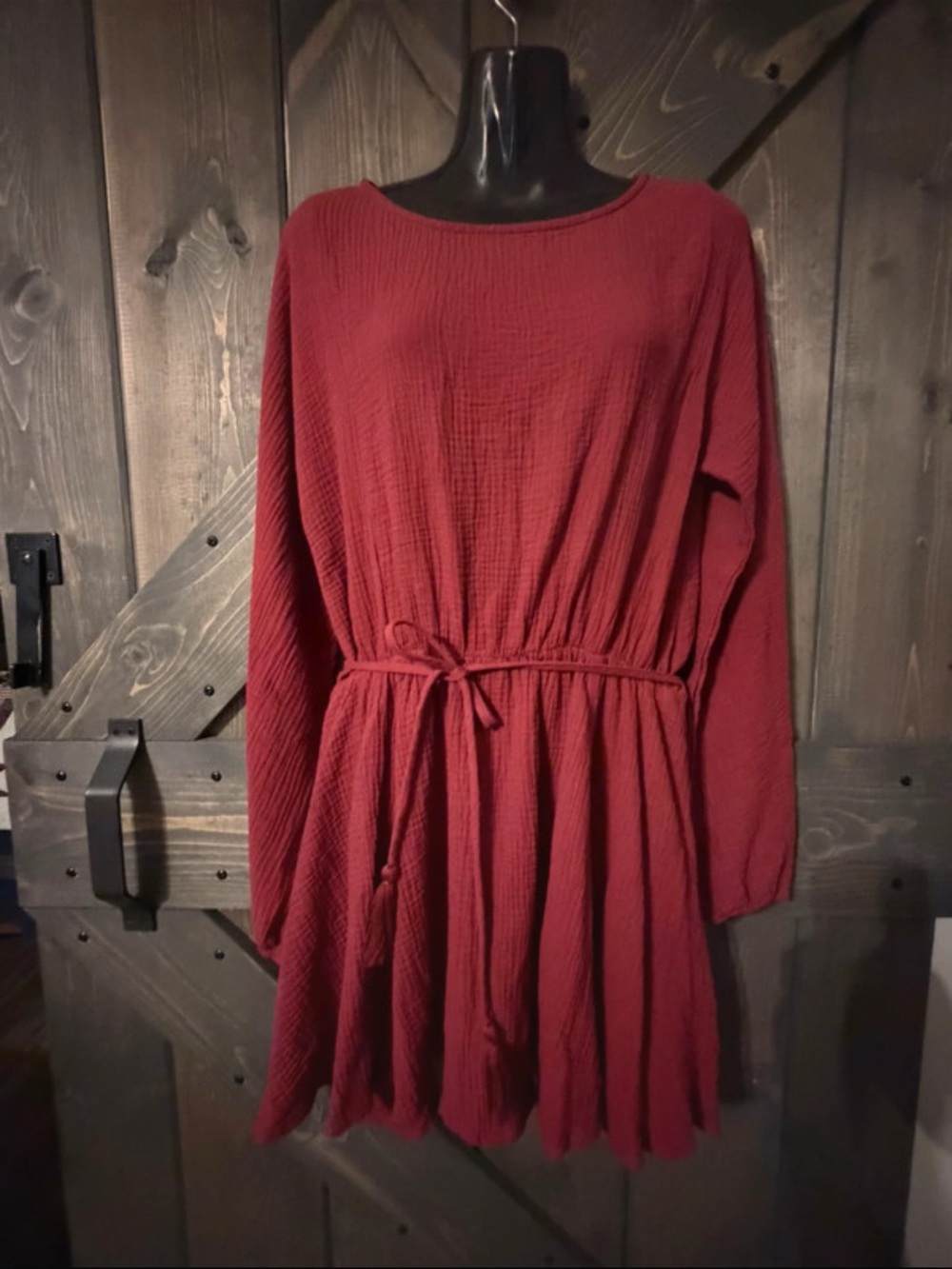 glam Textured Tie-Waist Dress Medium
